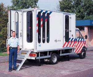 警用服務車